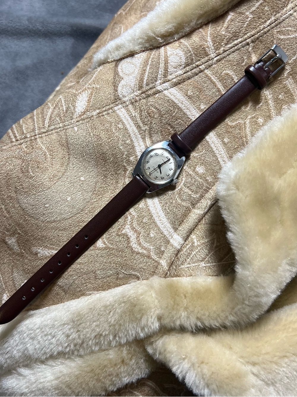 Vintage 1977 Timex Watch Women’s Brown Leather New Battery Strap 23 mm